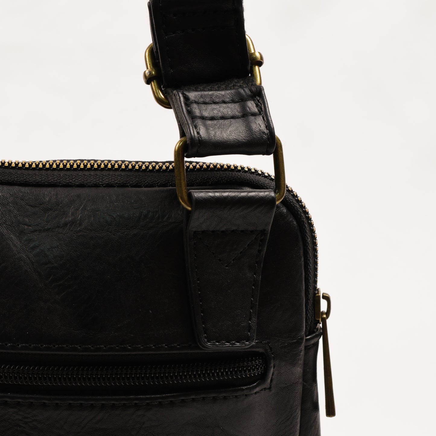 PLLCD PU Leather Crossbody Bag – Unisex Small Shoulder Messenger Bag with Zipper Pocket for Everyday & Travel