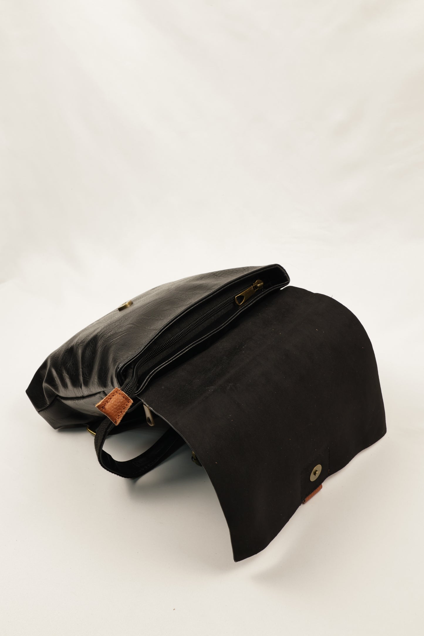 PLLCD Vintage Style PU Leather Backpack - Chic & Practical for Daily Use
