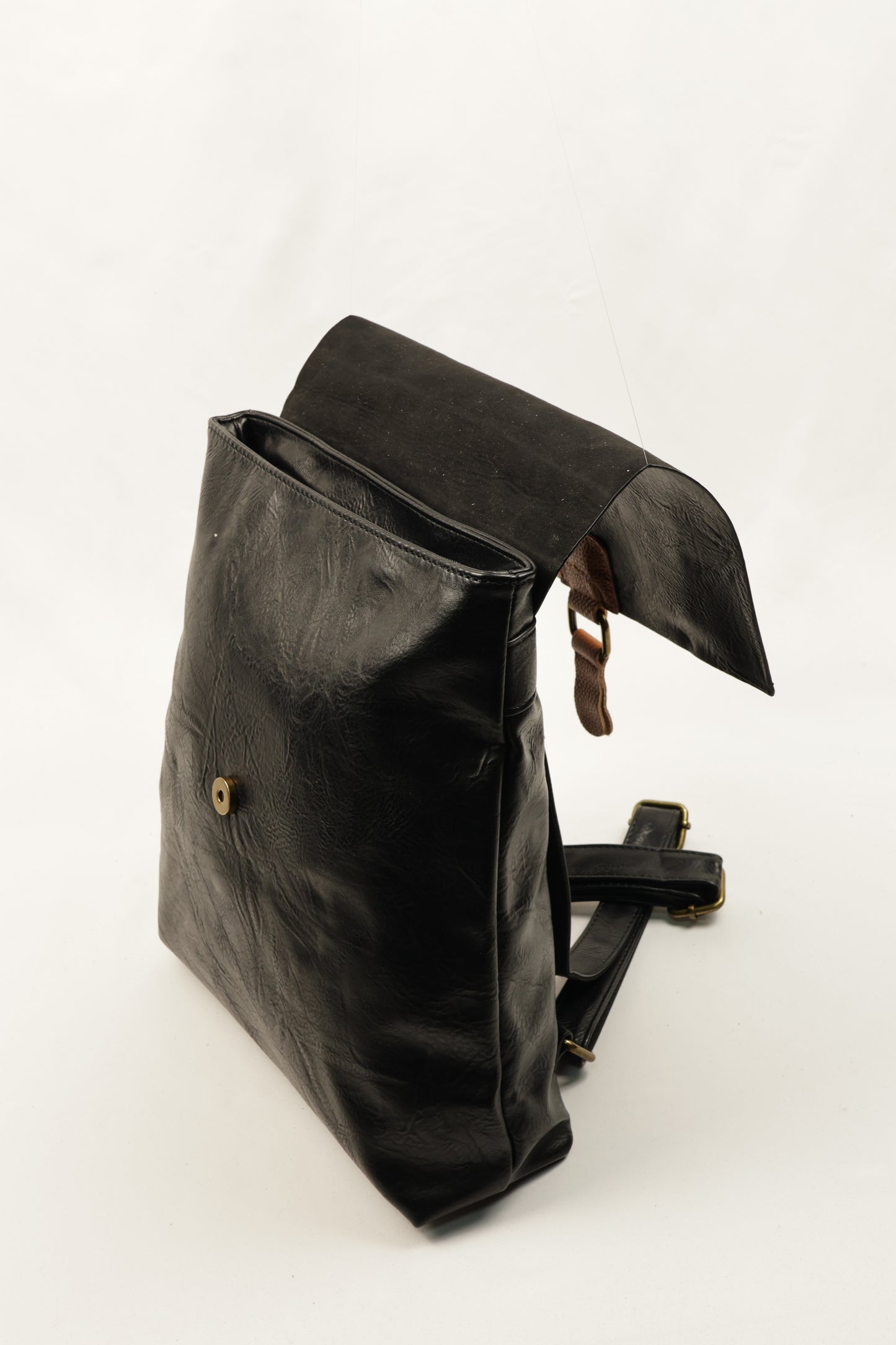 PLLCD Vintage Gray Backpack - 29.5x9.5x32cm with Retro Buckle Detail