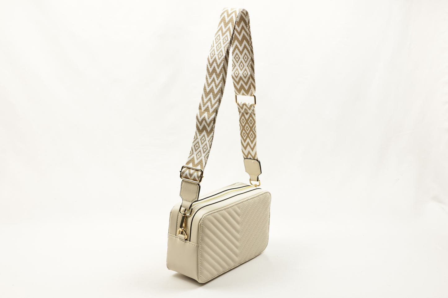 PLLCD Quilted Black Crossbody Bag - 23x14x8cm with Adjustable Patterned Long Strap (85.5–137.5cm)