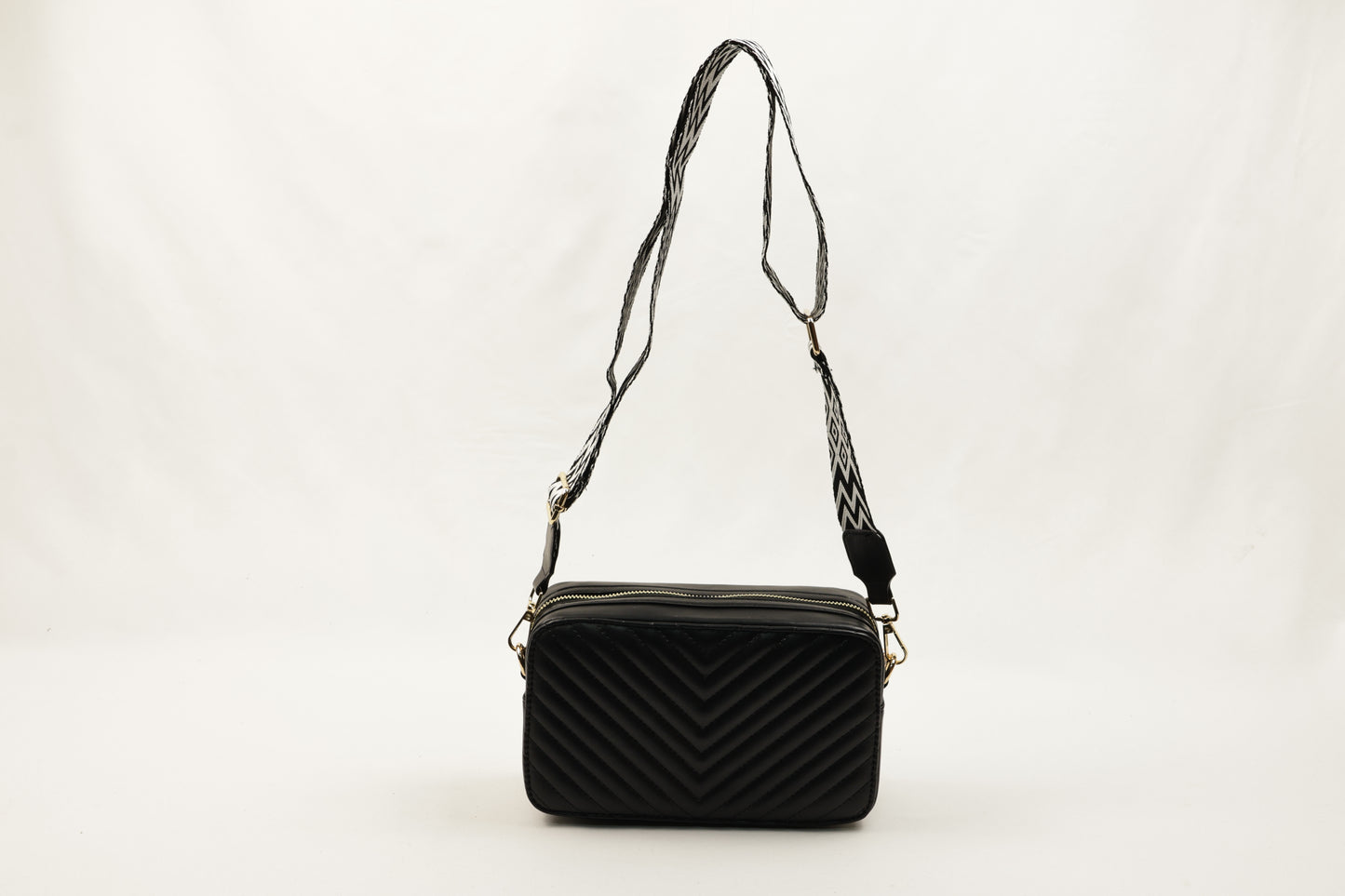 PLLCD Quilted Black Crossbody Bag - 23x14x8cm with Adjustable Patterned Long Strap (85.5–137.5cm)