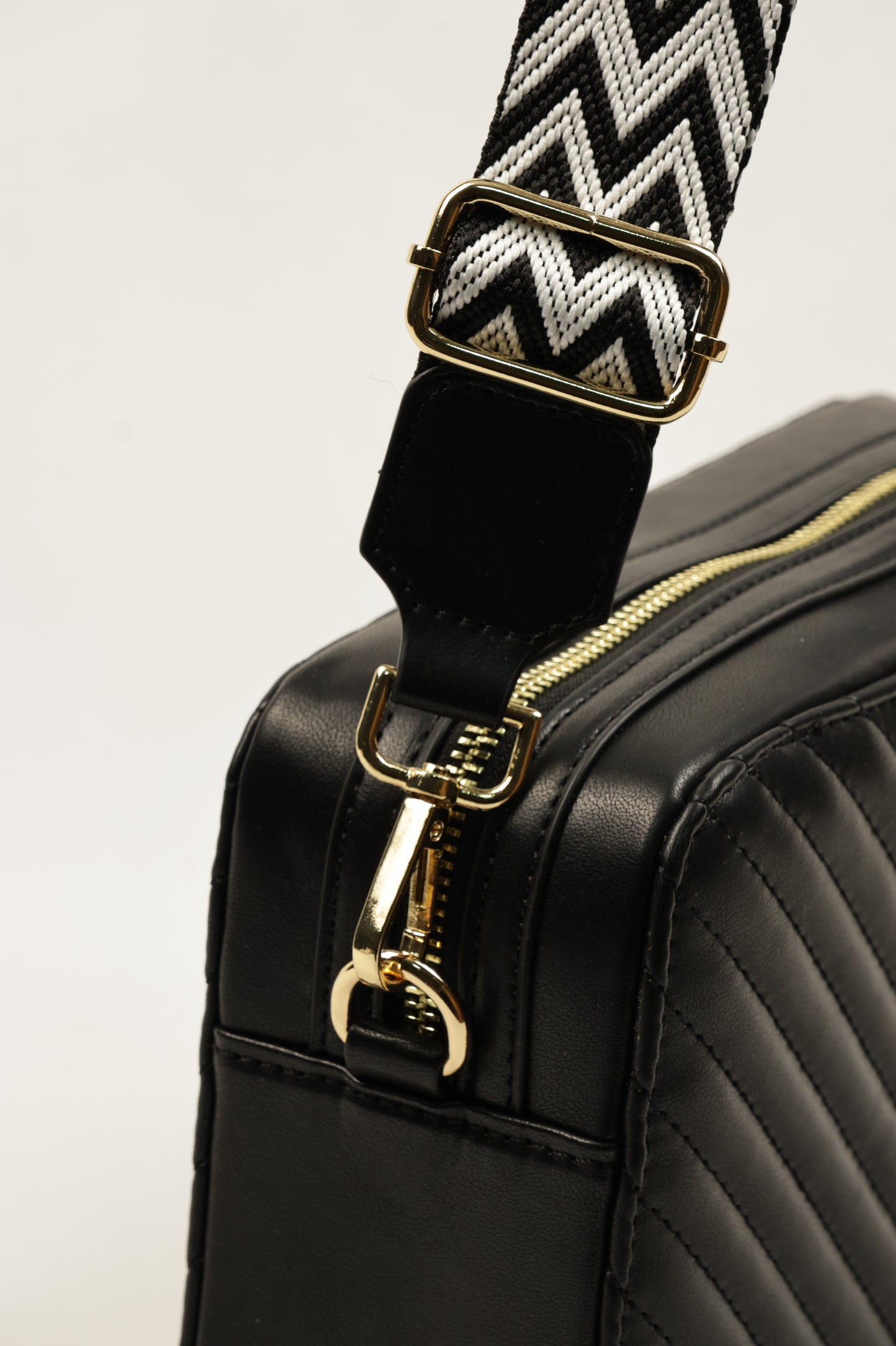 PLLCD Quilted Black Crossbody Bag - 23x14x8cm with Adjustable Patterned Long Strap (85.5–137.5cm)