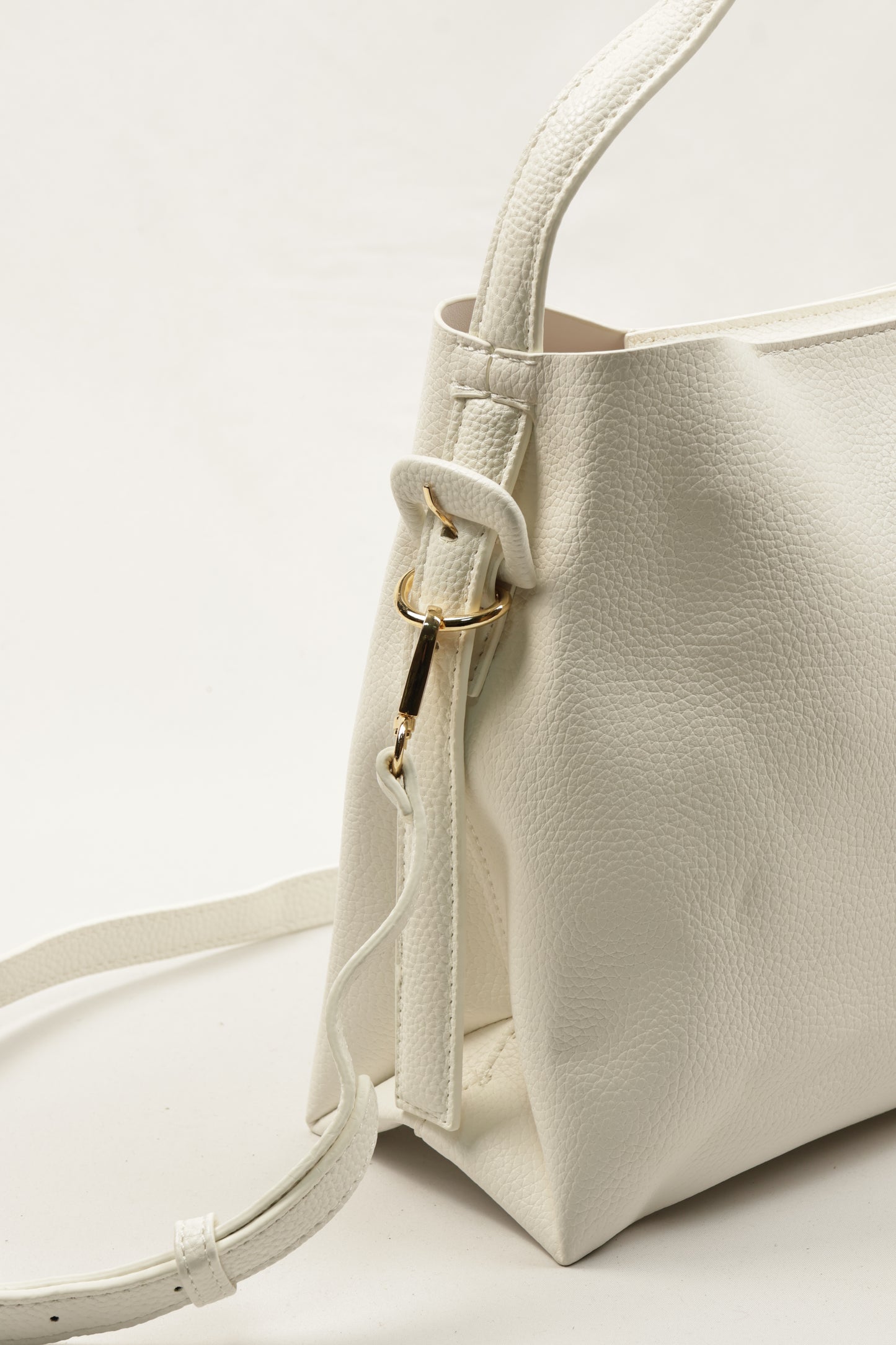 PLLCD Minimalist White Bucket Bag - 12x27.5x23.5cm with Adjustable Long Strap (107.5–120.5cm)